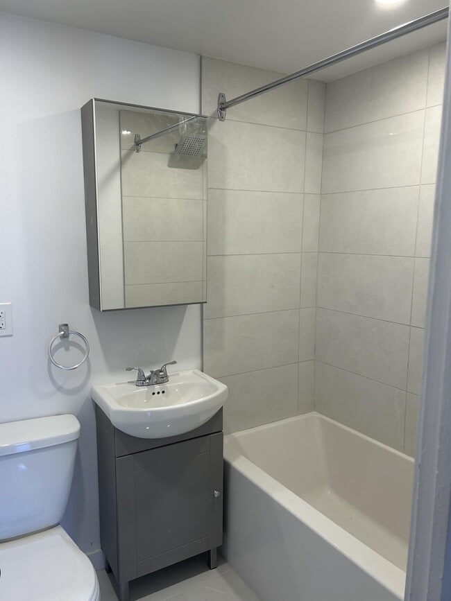 Building Photo - 3010 Rue Goyer Unit 11