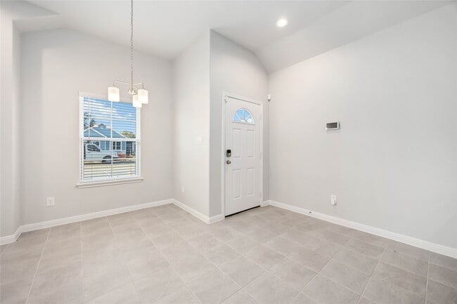 Photo - 11824 E Gate Dr