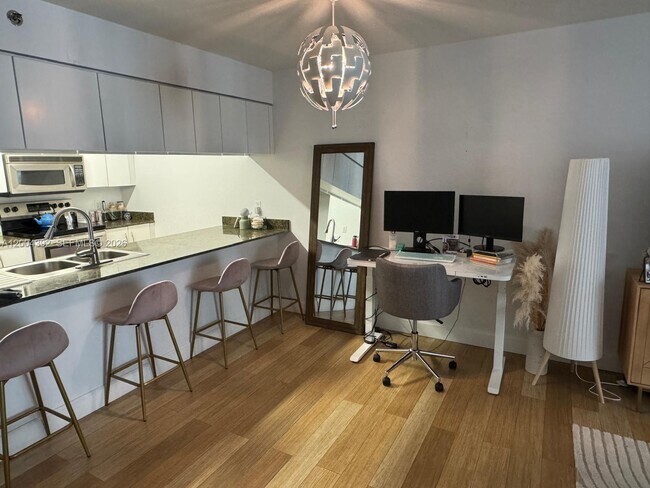 Photo - 1200 Brickell Bay Dr Unit 1918