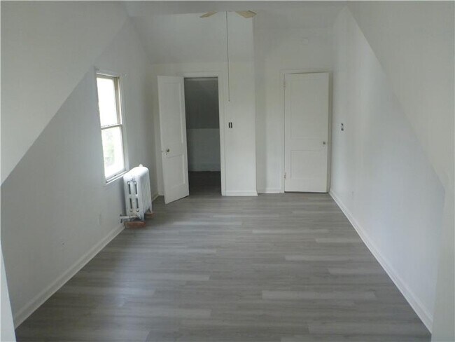 Photo - 222 Manhattan Terrace