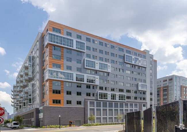 RiverHouse 9 at Port Imperial