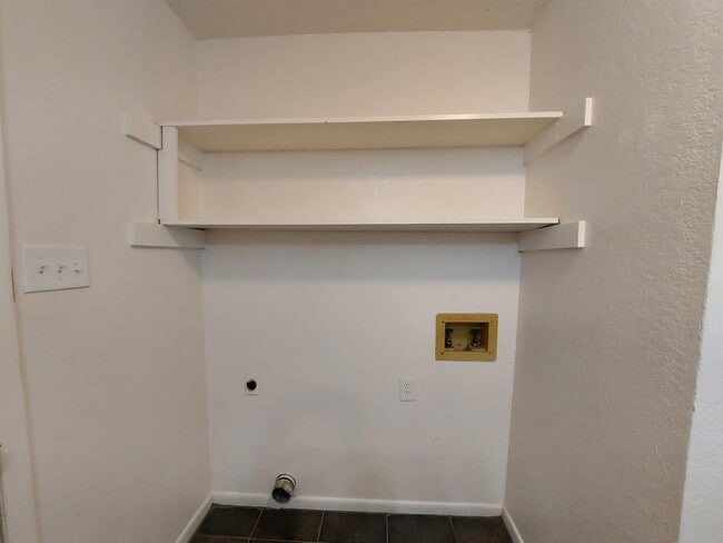 Photo - 1904 Ridgeview Dr