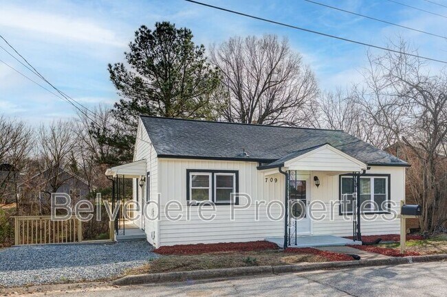 Photo - 709 Langford Ave
