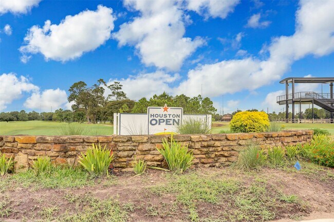 Photo - 5810 Venice St