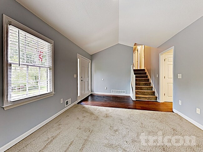 Photo - 2909 Buckskin Trail SW