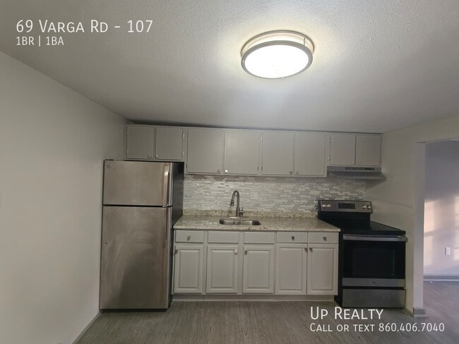 Building Photo - 69 Varga Rd Unit 107