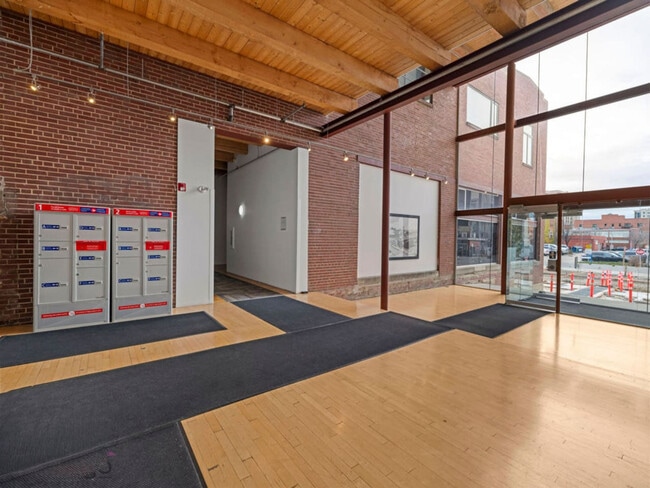 Photo - 10303-10107 107 St NW Unit ID1308642P