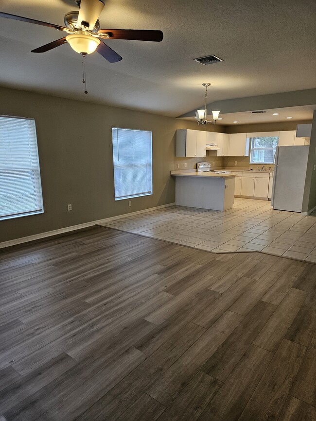 Photo - 2833 Stoneland Ln