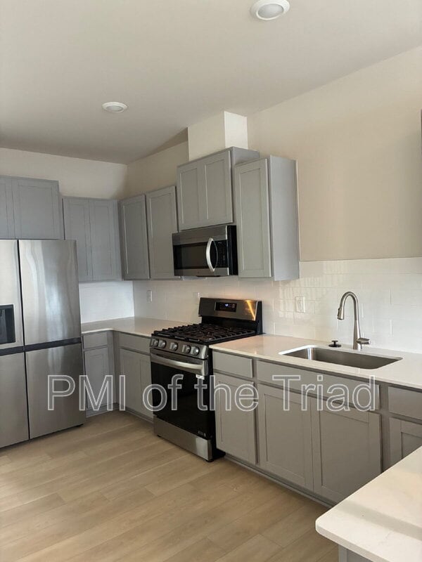 Photo - 1905 Autumn Mist Dr