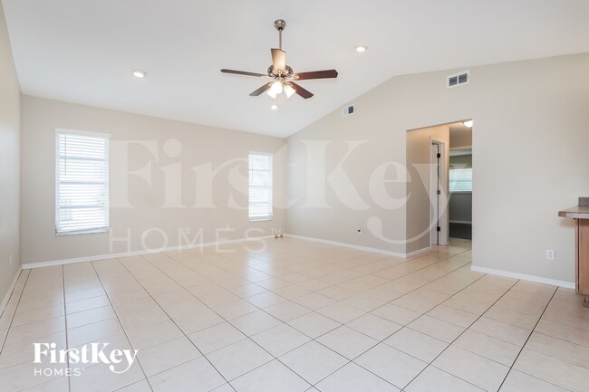 Photo - 27065 Formosa Dr