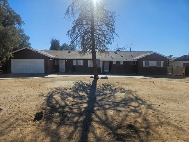 3 BEDROOM, 2 BATHROOM HOME IN VICTORVILLE.... - 3 BEDROOM, 2 BATHROOM HOME IN VICTORVILLE....