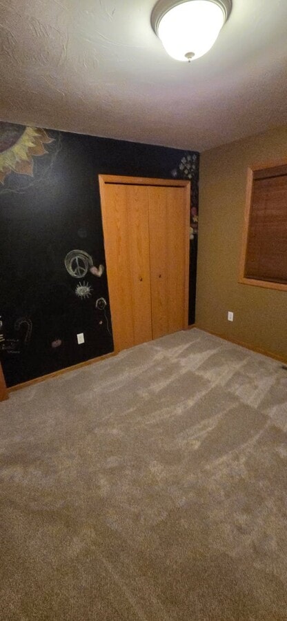 Photo - 2006 Omega Dr