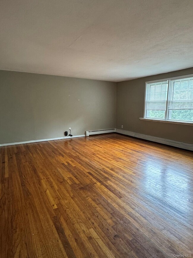 Photo - 135 Waterside Ave