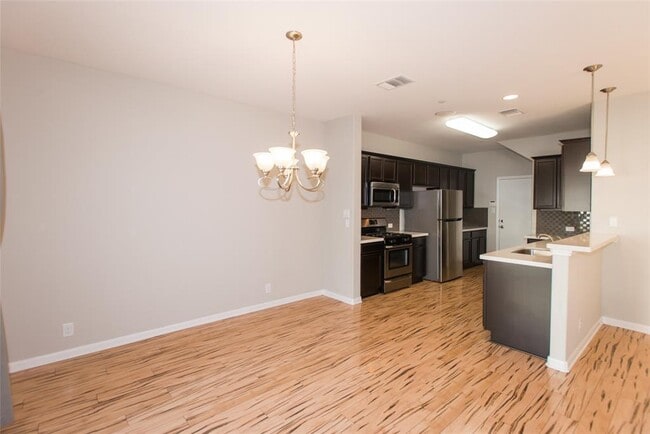 Photo - 1620 Bryant Dr Unidad 103