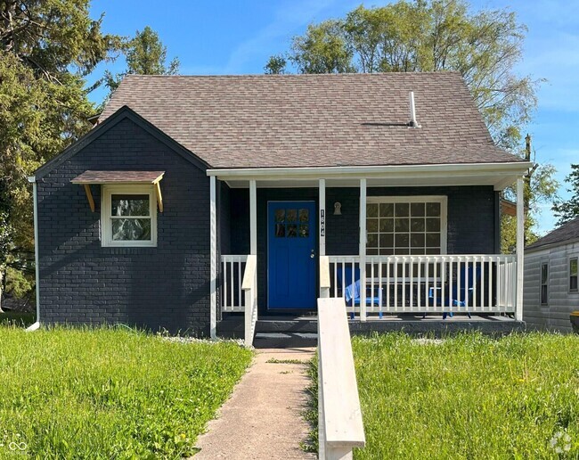 Building Photo - 1604 W 11th St Rental