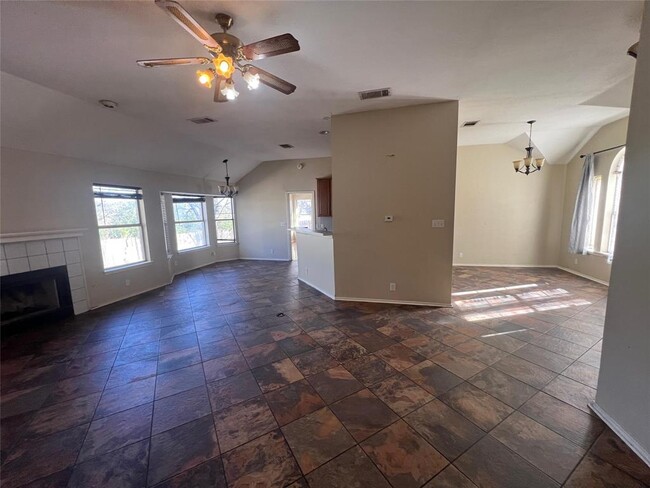 Photo - 1805 Whirlwind Trail