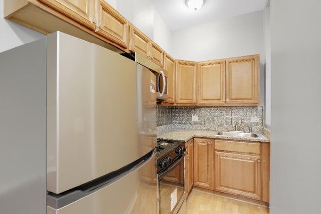 Photo - 1726 N Sedgwick St Unit 1R