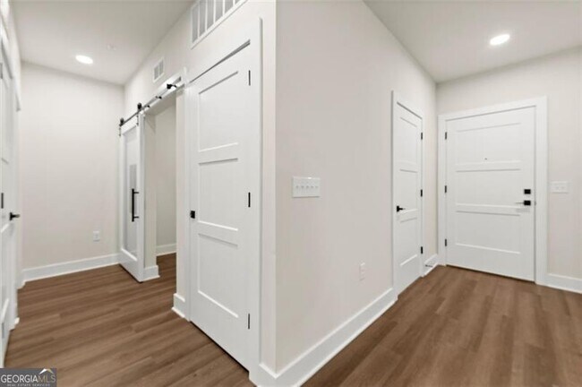 Photo - 2648 Sandy Plains Rd Unit 420