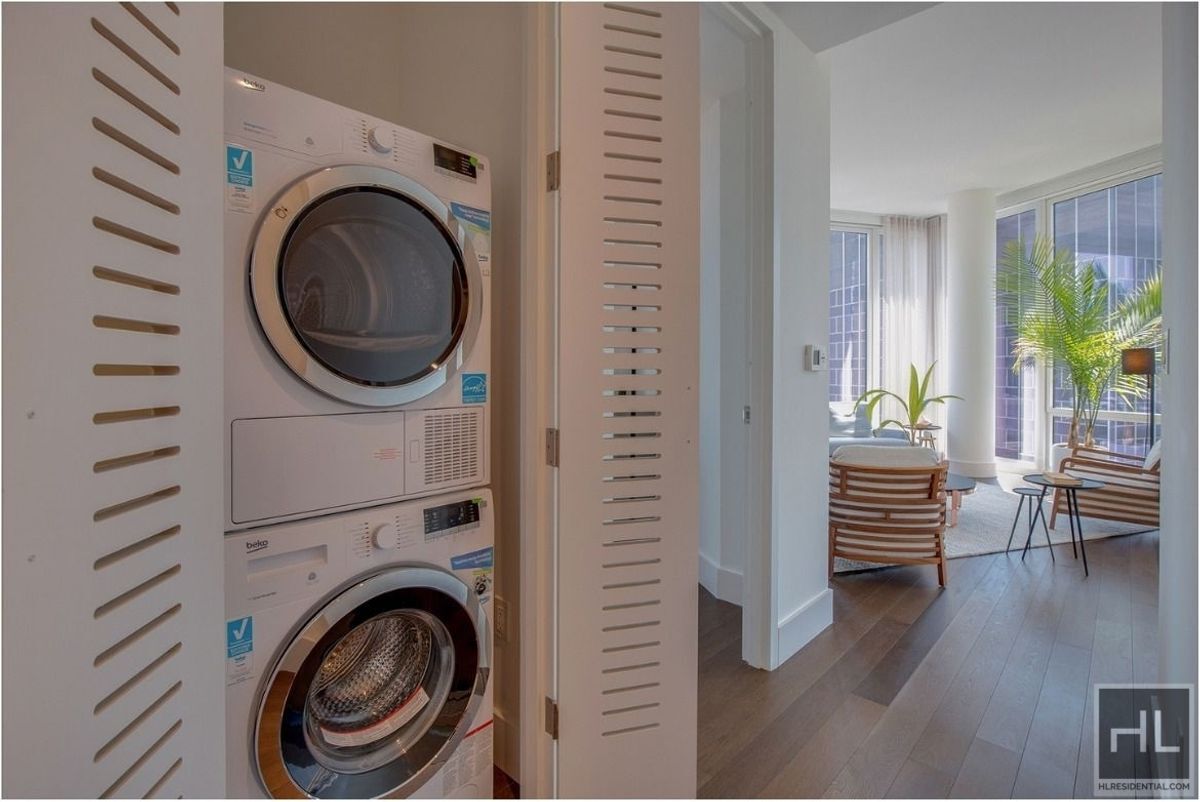 East 44th Street - East 44th Street Unit 40L