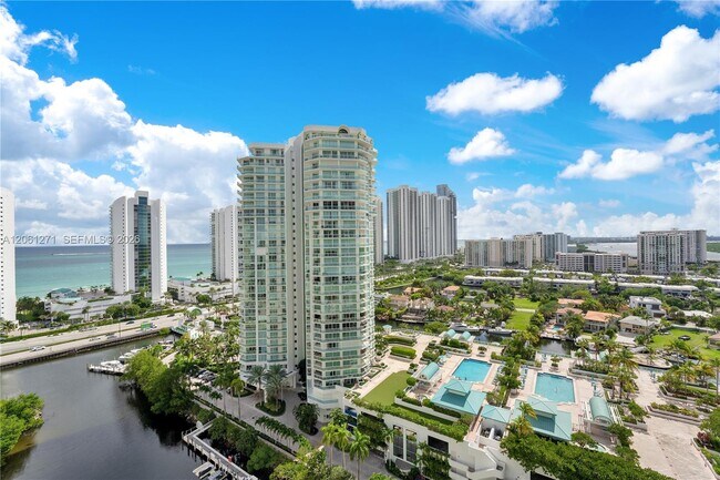 Building Photo - 250 Sunny Isles Blvd Unit 3-PH5