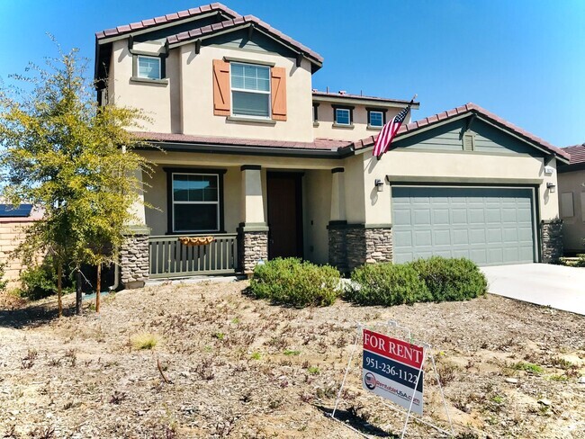 Building Photo - 5 bedroom 3 bath home for rent in Menifee