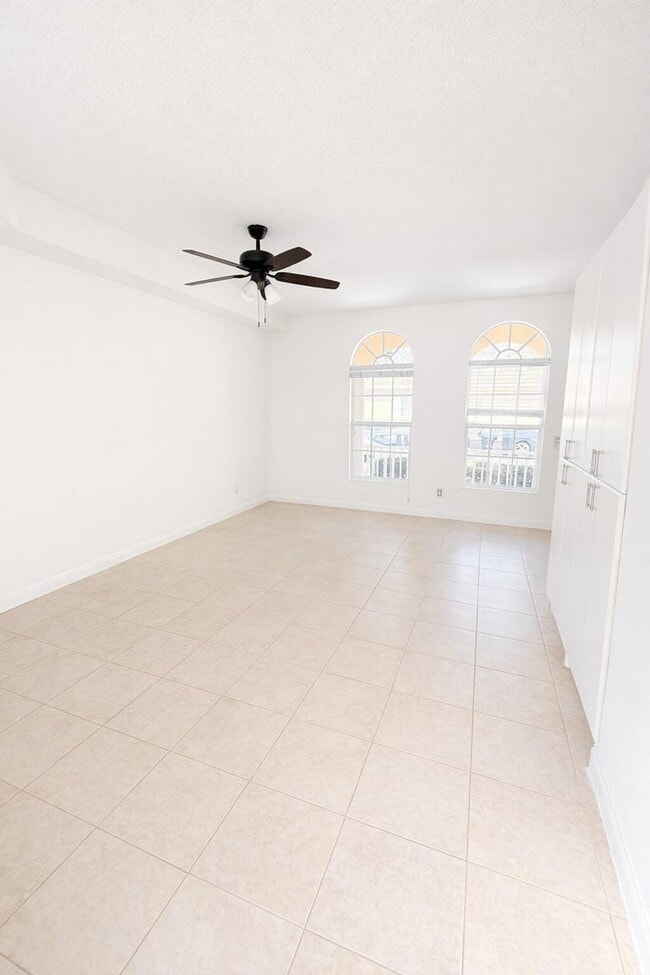 Photo - 181 Waterford Dr