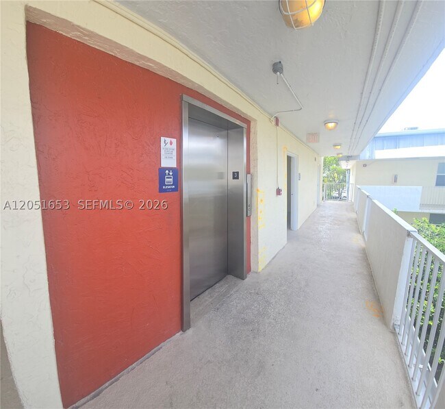 Photo - 8950 SW 69th Ct Unit 306
