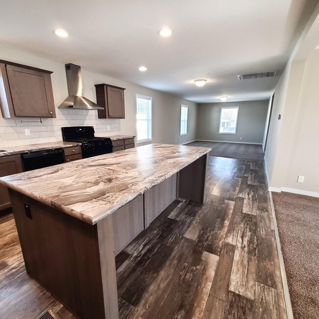 Photo - 8027 Harbour Dr