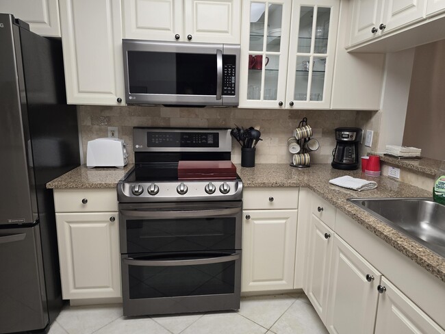 Photo - 12547 Imperial Isle Dr Unit 304