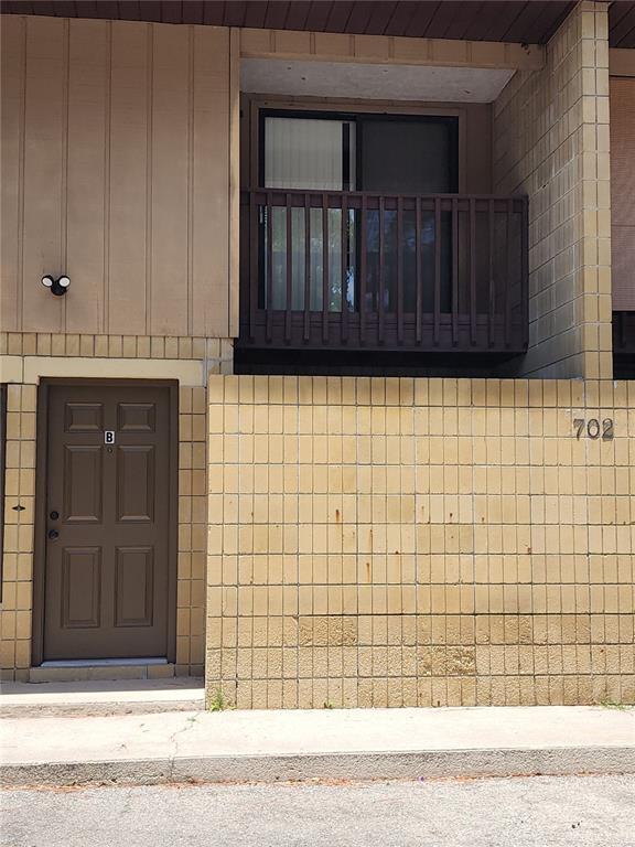 Photo - 702 SW 70th Terrace