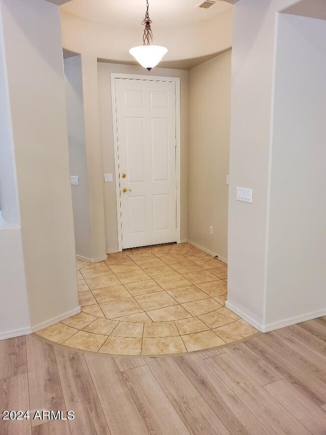 Photo - 1864 W Olive Way