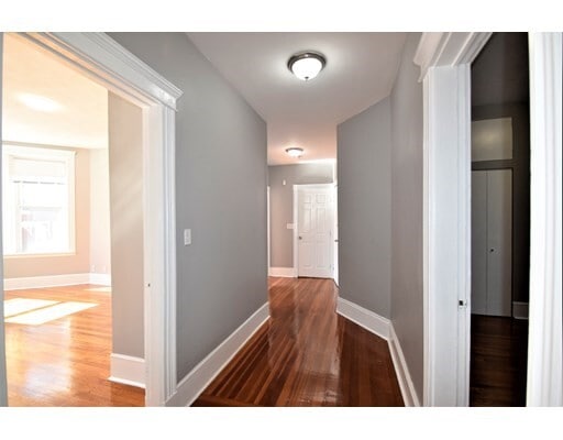 Photo - 83 Glenville Ave Unidad 3