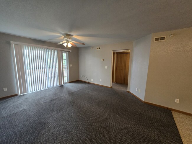 Photo - 611 Johnson St