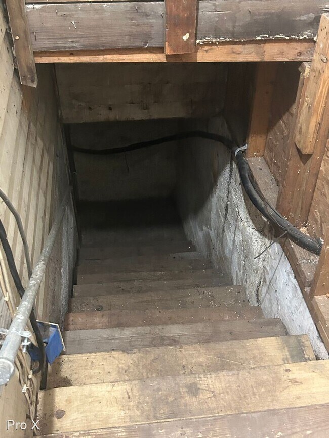 Photo - 3 br, 1 bath House - 114 W Park