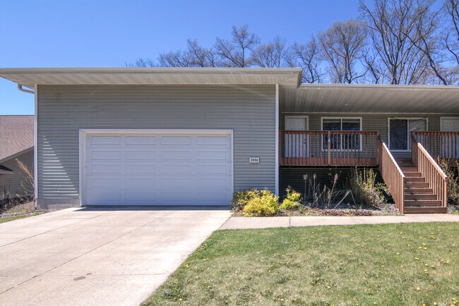 Photo - 3904 London Rd Townhome