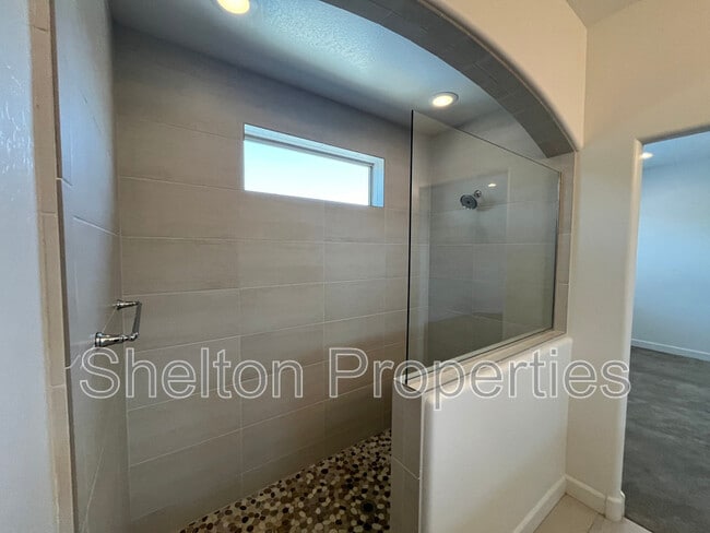 Photo - 20711 W Medlock Dr