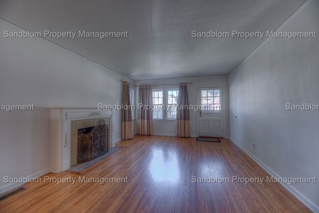 Photo - For Lease | Brookside | $1800 Rent | Available now!