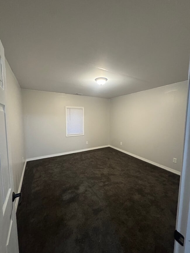 Bedroom - 518 N Main St Unit 518 C