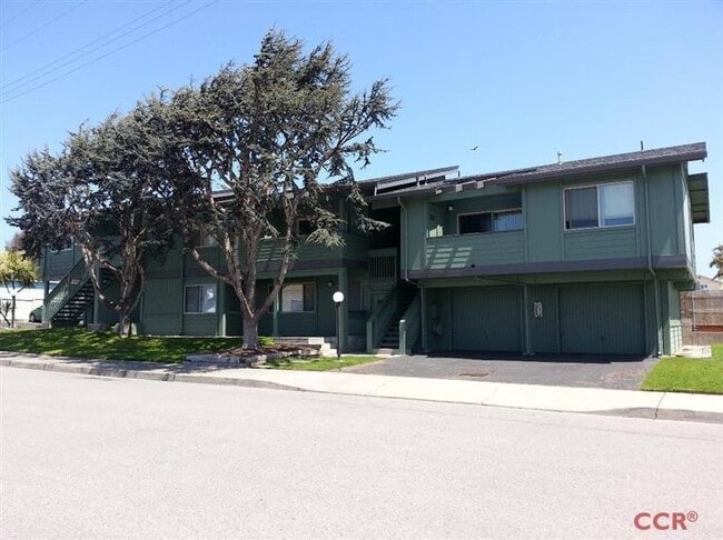 LOFT STYLE 2 Bed/1 Bath Near the Ocean ** ... - LOFT STYLE 2 Bed/1 Bath Near the Ocean ** ... Unit #2