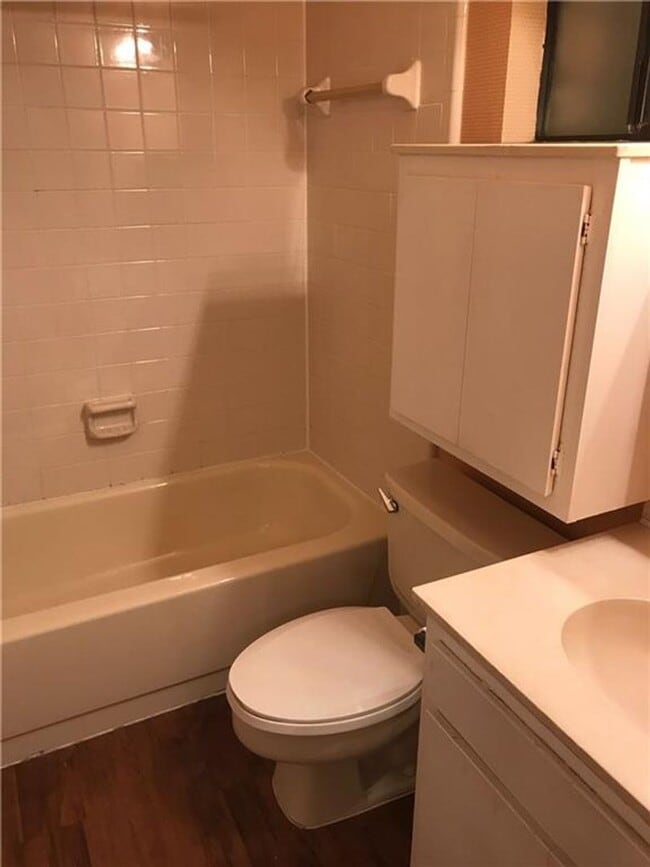 Building Photo - K661 - Salado Place #301 Unit 301- Salado Place Rental