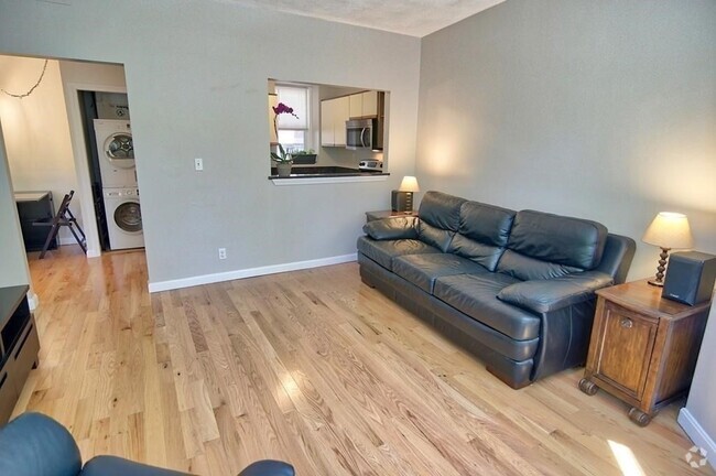 Building Photo - 1409 Commonwealth Ave Unit 301 Rental