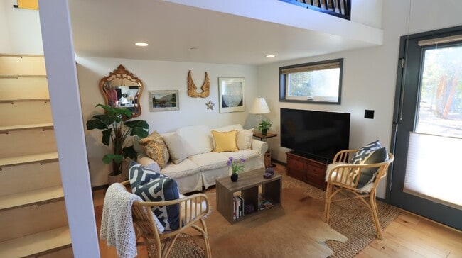 ! Bed 1 Bath Tiny Home - ! Bed 1 Bath Tiny Home Unit 1