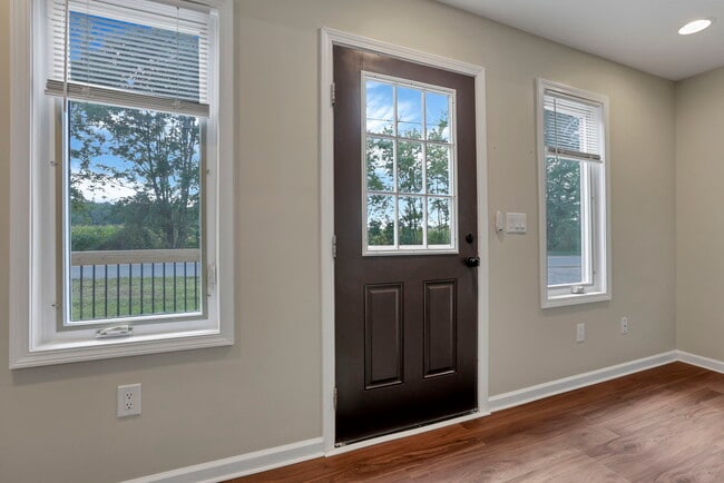 Photo - 5170 Fairfield Beach Rd NE