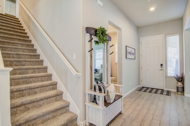 Photo - 5706 Desert Mallow St