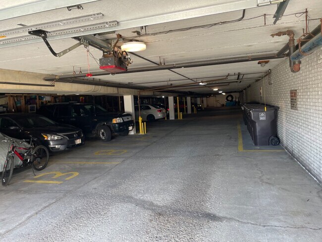 Photo - 1204 Memorial Dr Unit # 16