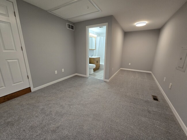 Photo - 1417 Bayview Ln