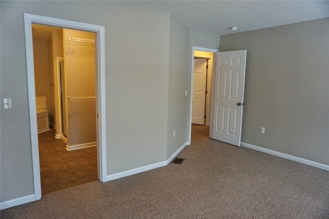 Photo - 3015 Kittering Rd
