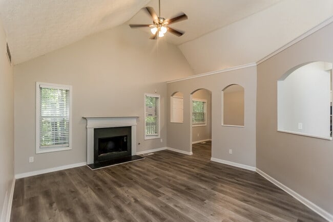 Photo - 2740 Owens Dr