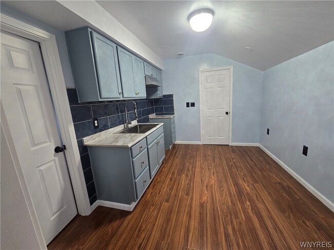 Photo - 517 Goodyear Ave