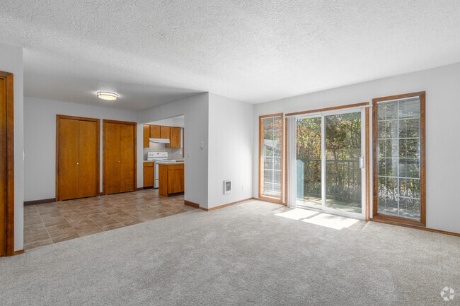 2BR, 2BA - 978SF - Dining Room - Fir Grove